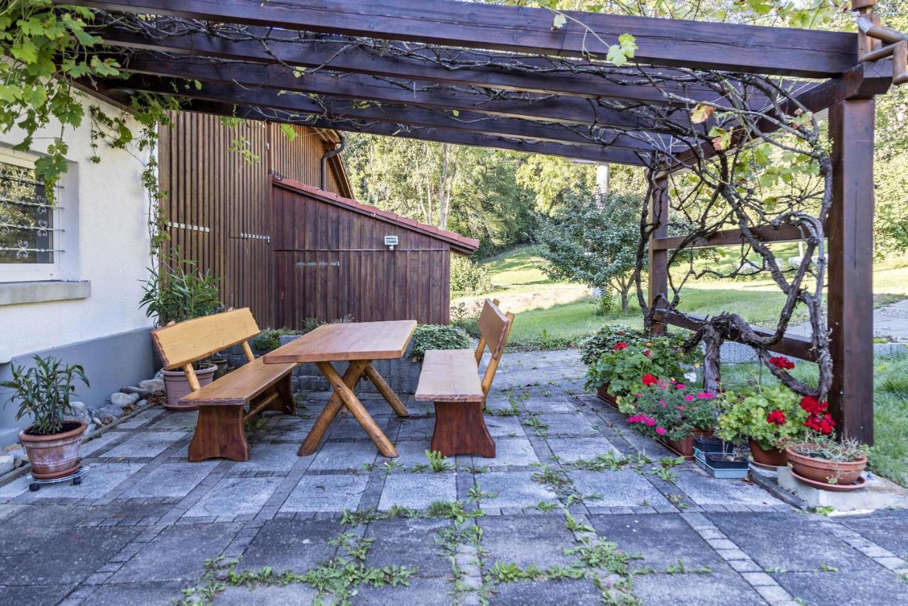Der Lachenbuckhof Blumberg Luaran gambar
